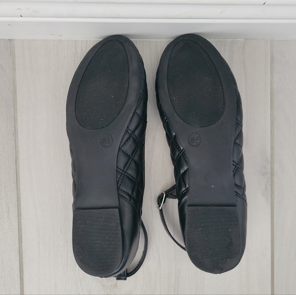 Black Flats. Size 8.5 - Picture 7 of 8